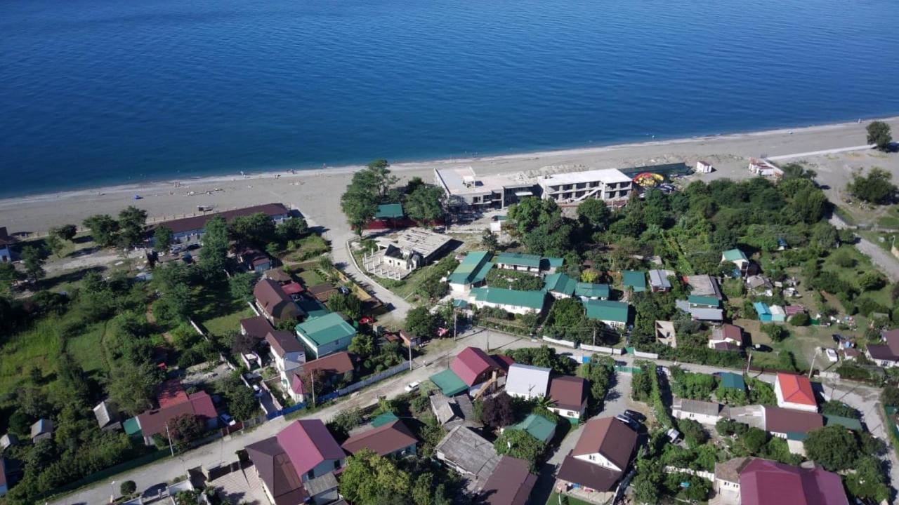 Hotel Kiwi Pizunda Exterior foto